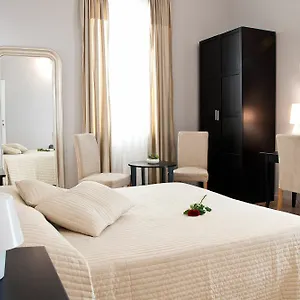 Opera 3*, Palermo Italien